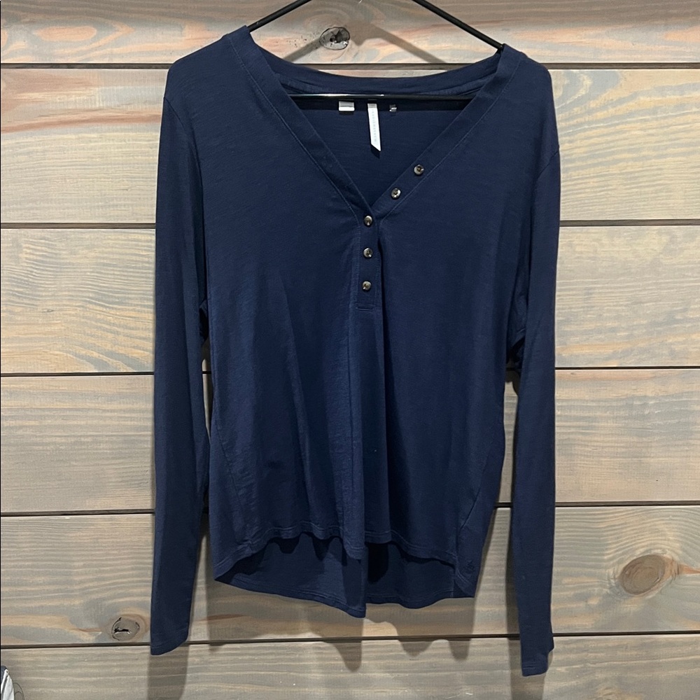 Travis Mathew Navy Long Sleeve Top